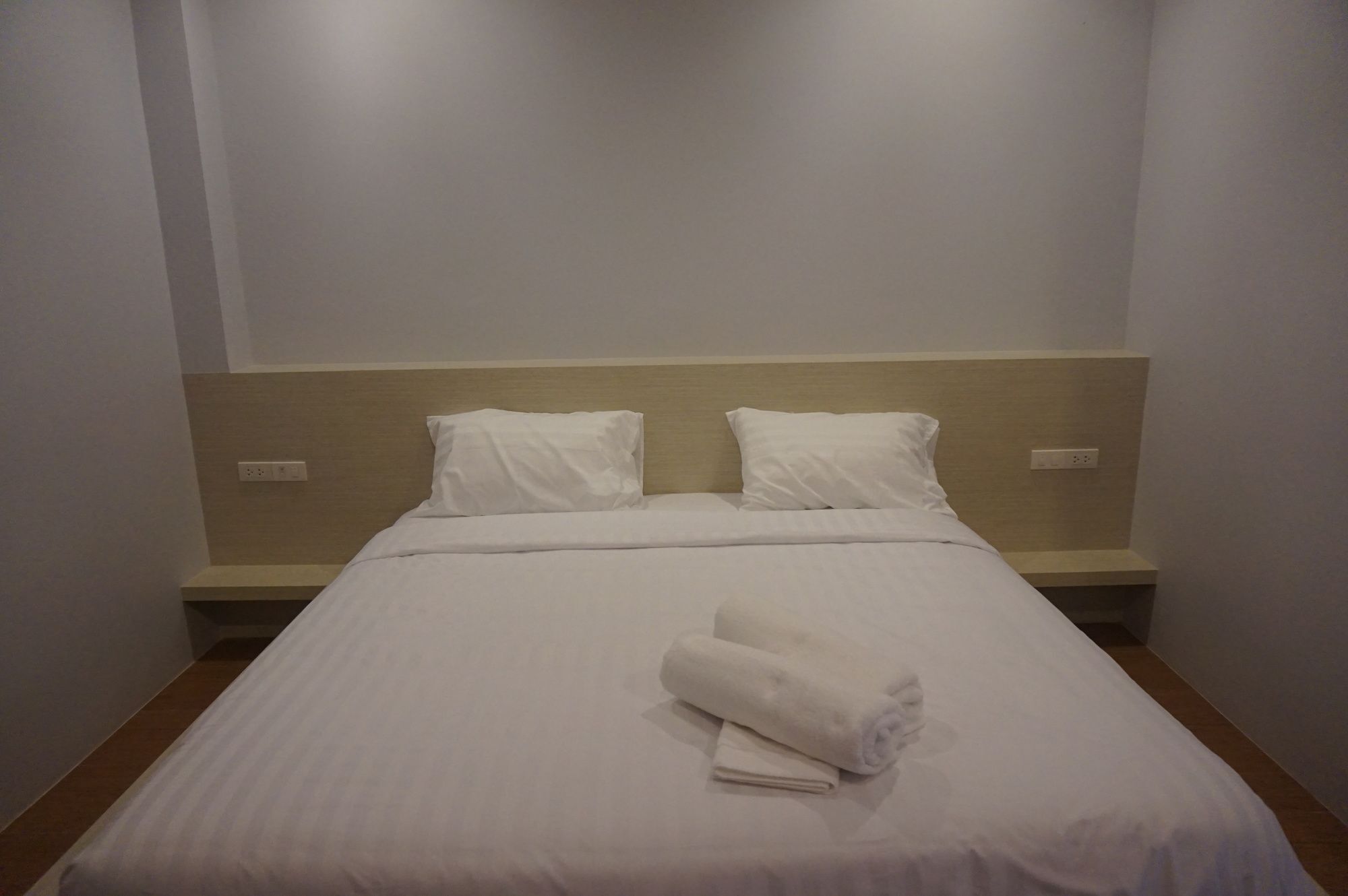 Lin House Hotel Thalang Exterior foto